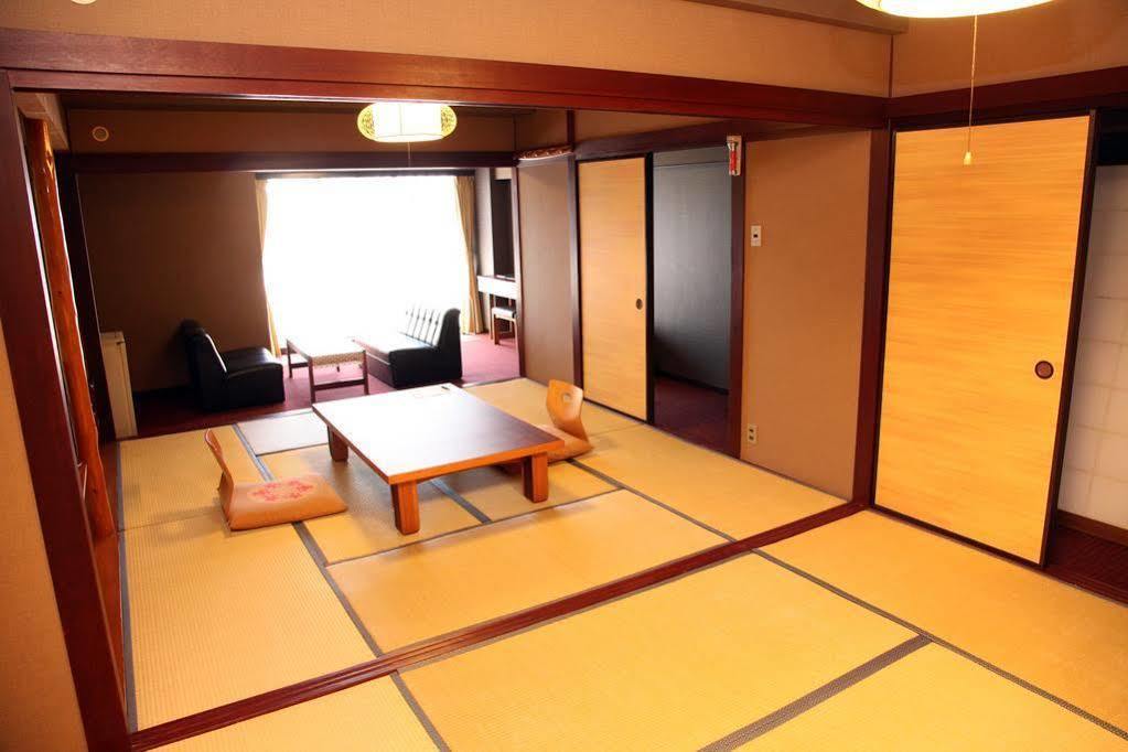 Hotel Kirishima Castle Exteriör bild